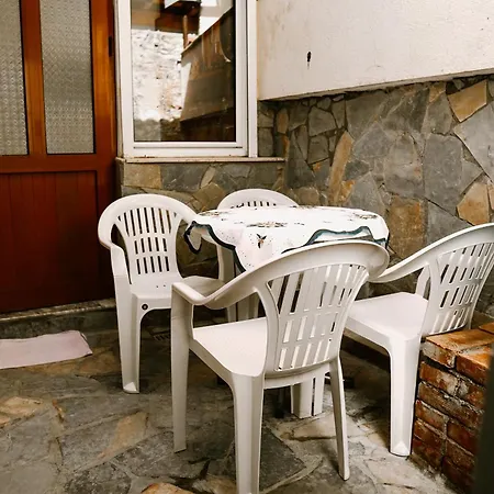 Apartamento Daors House Gjirokastër
