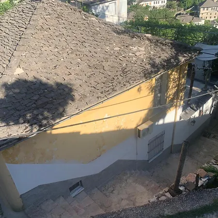 Apartamento Daors House Gjirokastër